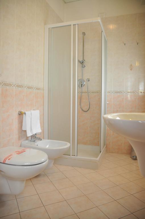 Hotel Marco Effe Mestrino Стая снимка