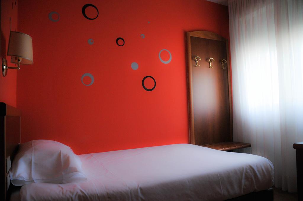 Hotel Marco Effe Mestrino Стая снимка