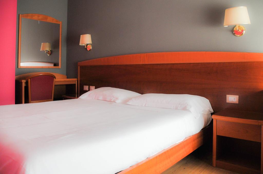 Hotel Marco Effe Mestrino Стая снимка